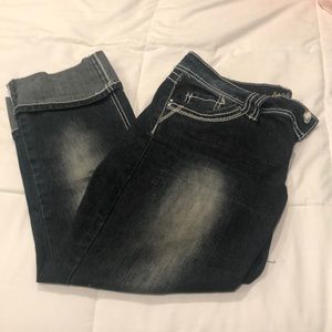 Juniors size 9 capri jeans